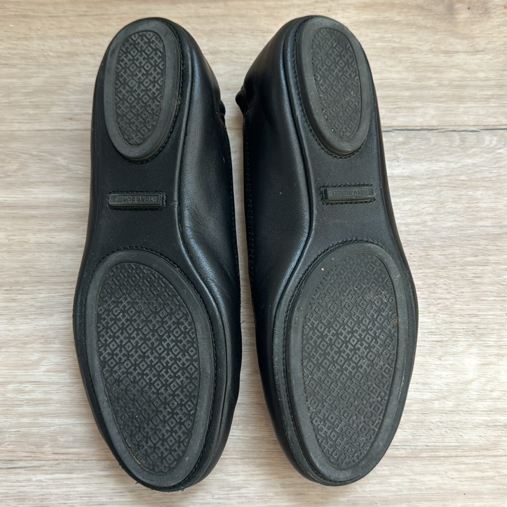 Tory Burch Minnie Ballet Flat in black/gold size 6.5 - Picture 5 of 6